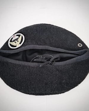 کلاه بره Beret یا کلاه کج نظامی نیروی تکاور هوابرد ارتش نوهد دهه ۶۰