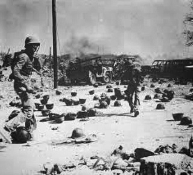 کلاه نظامی یا هلمت مدل M80 غنیمتی از ارتش عراق در جنگ با ایران دهه 60 - Image 7