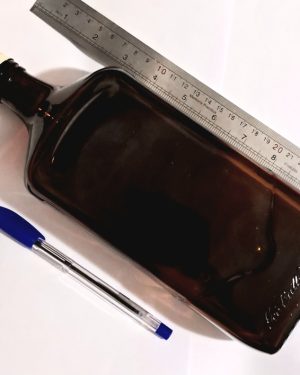 بطری قدیمی شیشه‌ای خارجی